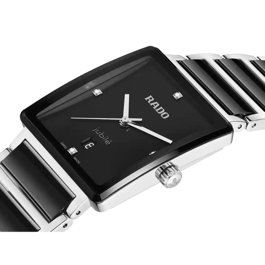 Integral Diamonds