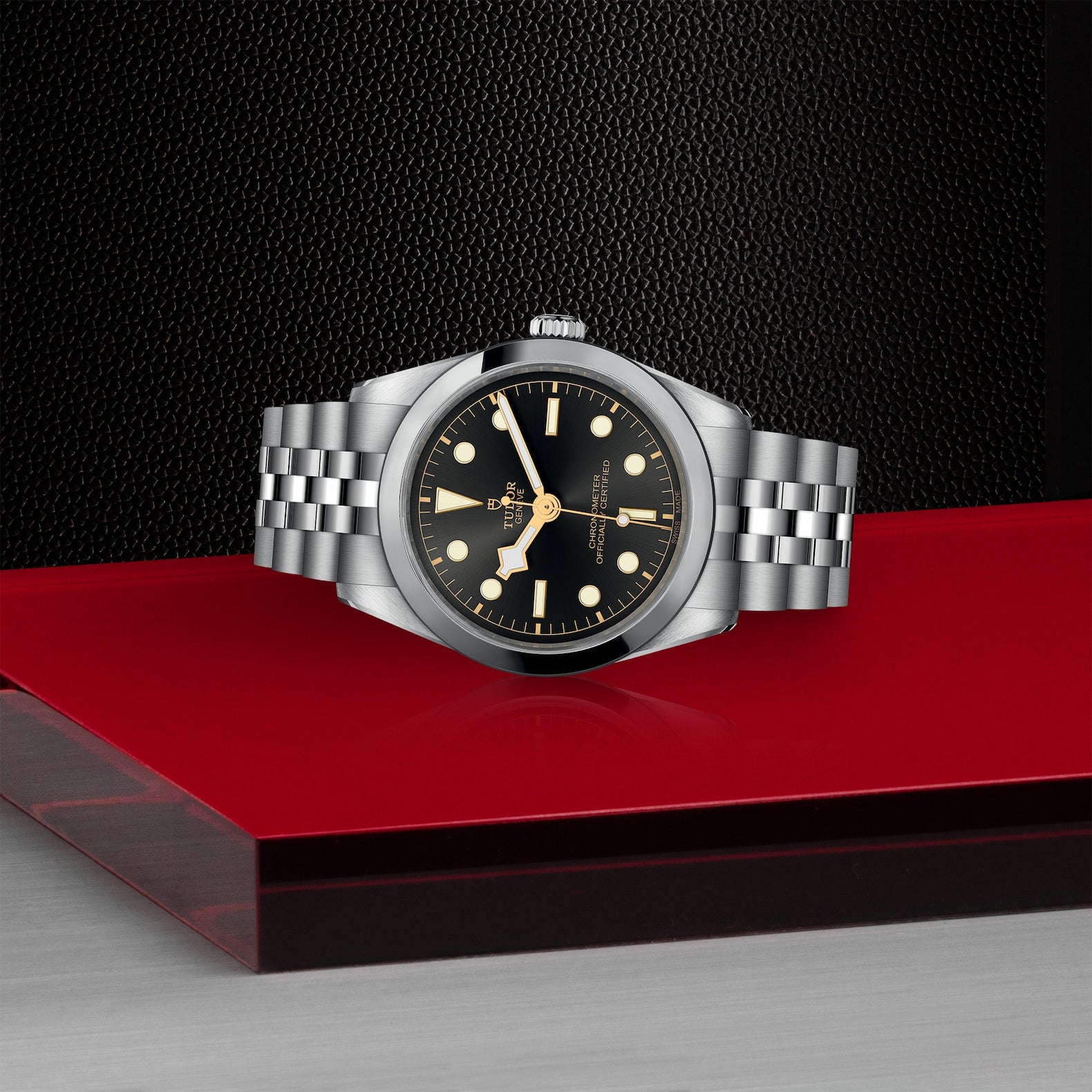 TUDOR ブラックベイ36 余り3コマ（M79640-0001） Buy Tudor Black Bay 36 at Swiss Paradise | M79640-0001